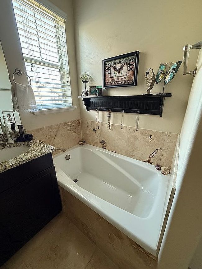 Preview of property located at 997 S Wildflower Ln