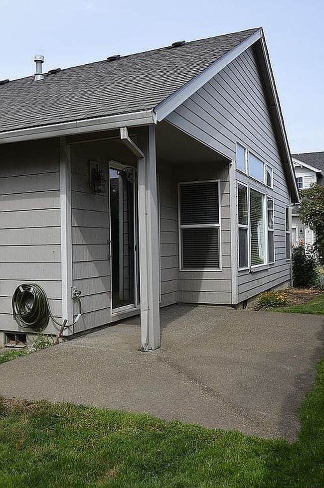 Photo of 2381 Ne Latte Way, Hillsboro, OR