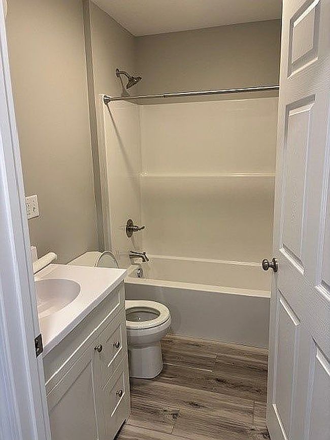 Preview of property located at 501 E Louis St