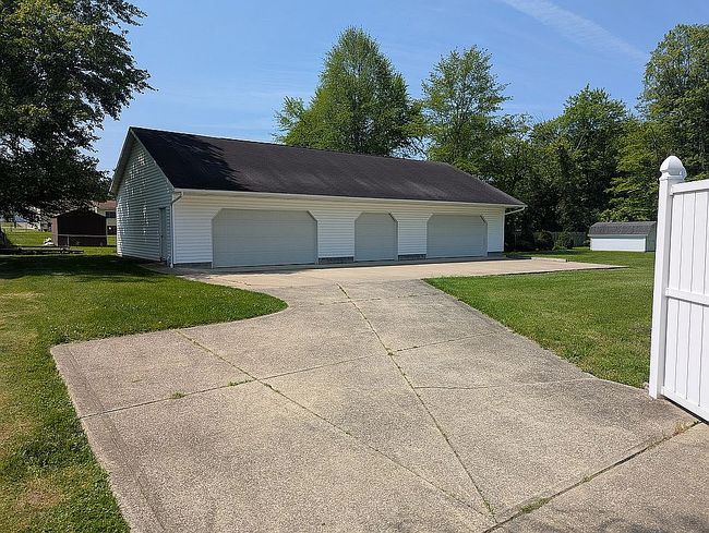Image of 1543 Cherry Ln