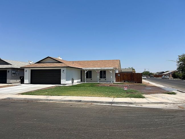 Photo of 321 Vaquero Trl, Imperial, CA