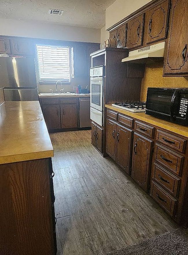 Photo of 1125 S 12th St, Blackwell, OK