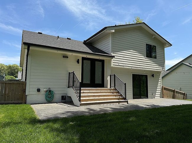 Image of 3718 Se 18th St