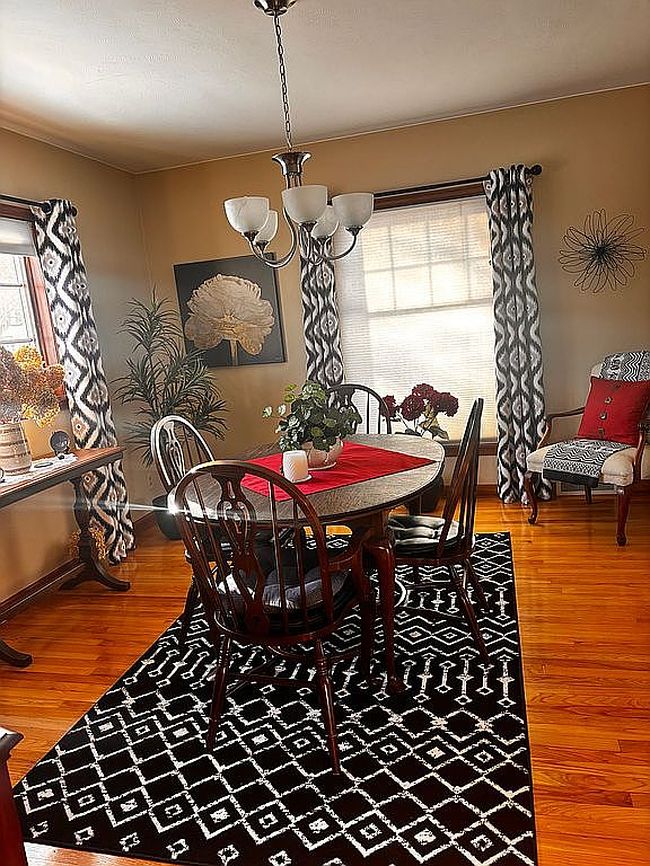 Image of 1010 Mariam St