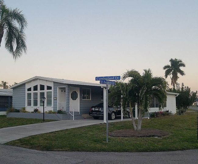 Image of 1600 Cumberland Dr