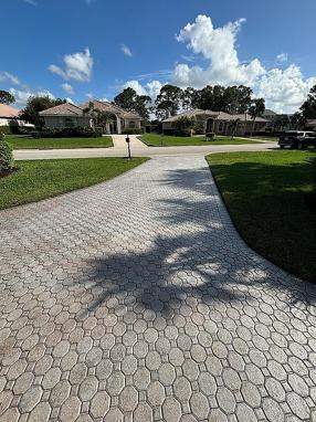Image of 8107 Links Way