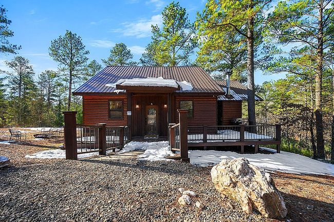 Photo of 137 Coffee Tree Trl, Broken Bow, OK