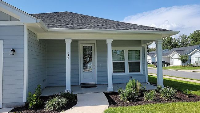 Image of 150 Bradford Ct