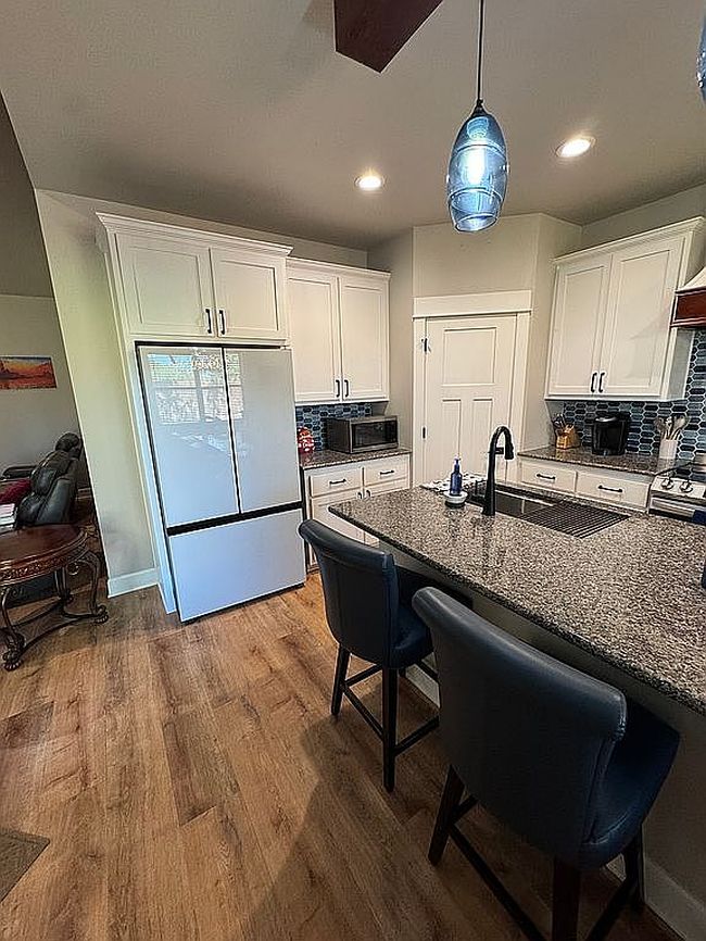 Photo of 1601 Badger Ln, Lampasas, TX