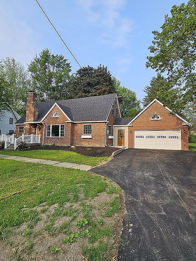 Photo of 336 N Main St, Angola, NY