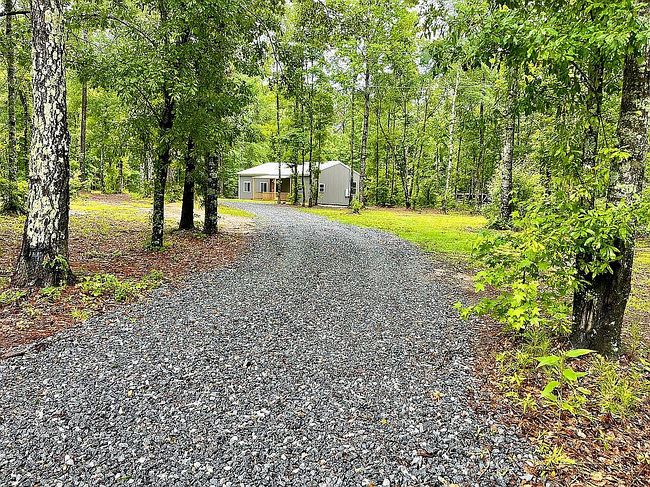 Photo of 911 Middle Rd, Eclectic, AL