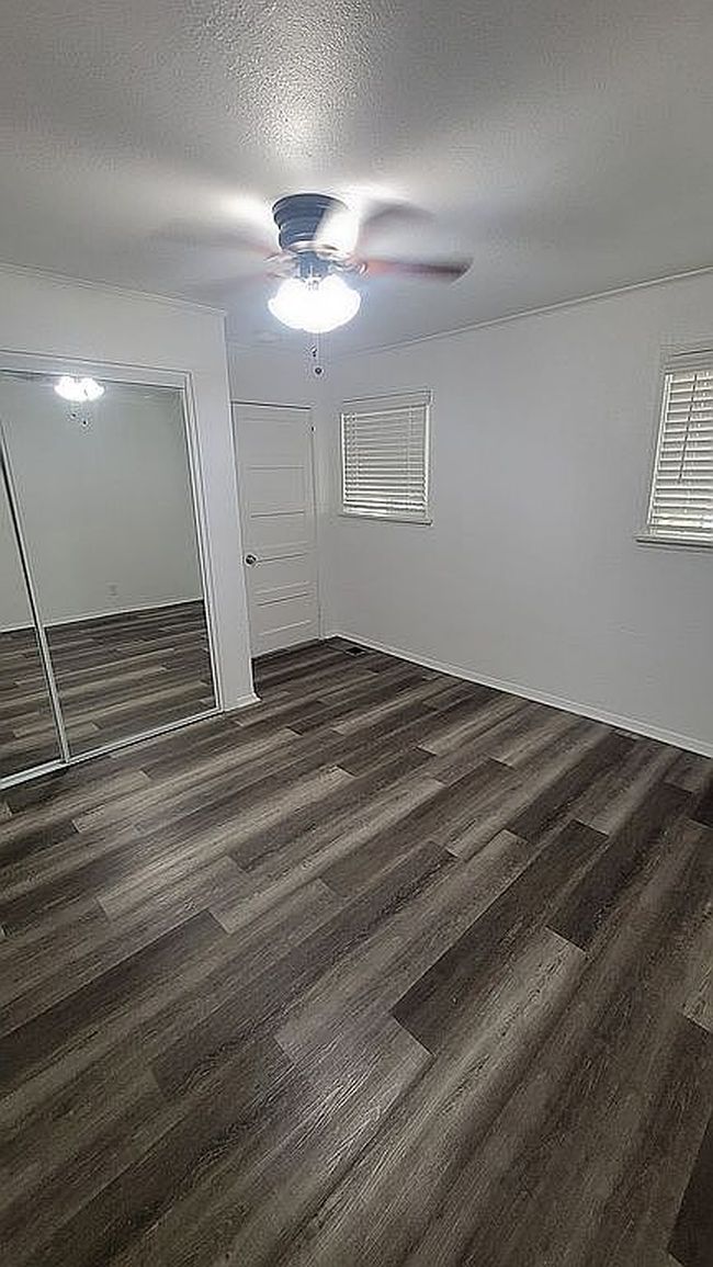 Photo of 9246 Rowell Ave, Chatsworth, CA