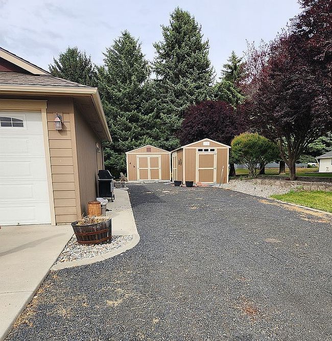 Additional photo 3 of property located at 112 S Willson Rd