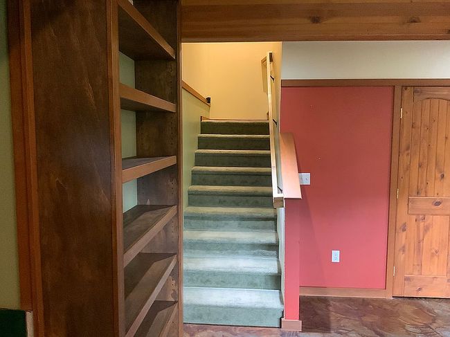 Additional photo 2 of property located at 2947 Lakeview Dr