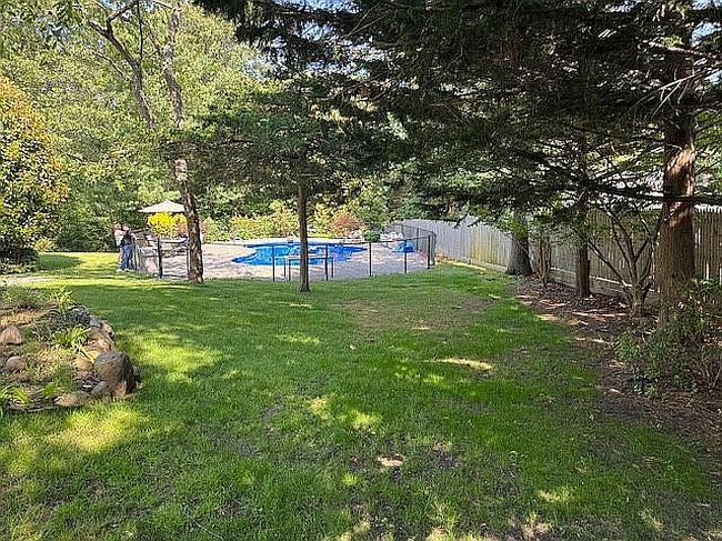 Photo of 6 Tara Ct, Lake Grove, NY