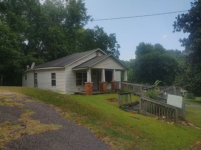 Photo of 305 Mill St, Chesterfield, SC