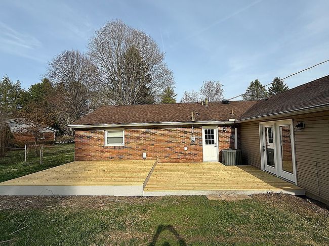 Image of 1555 Kensington Dr
