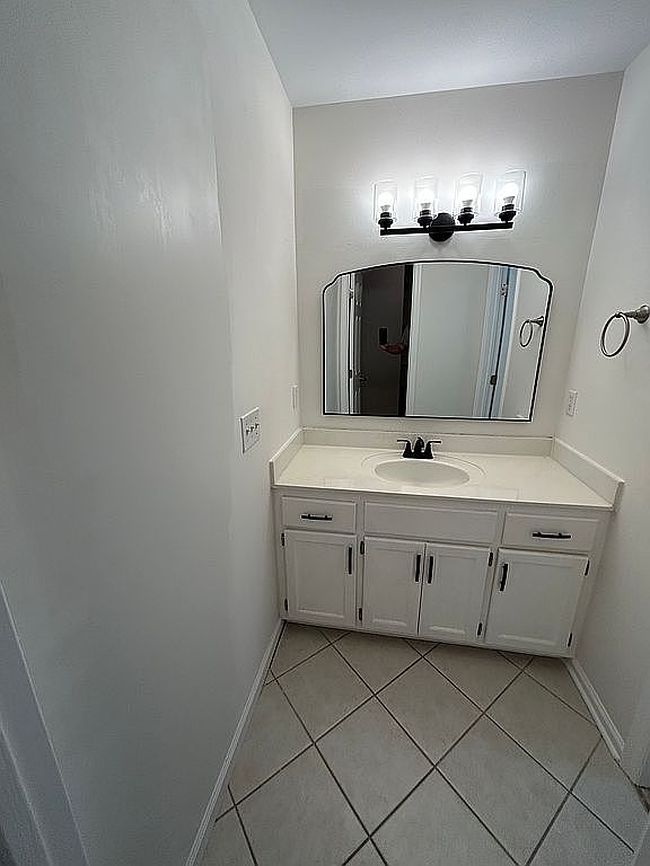Image of 114 Royal Oak Rd