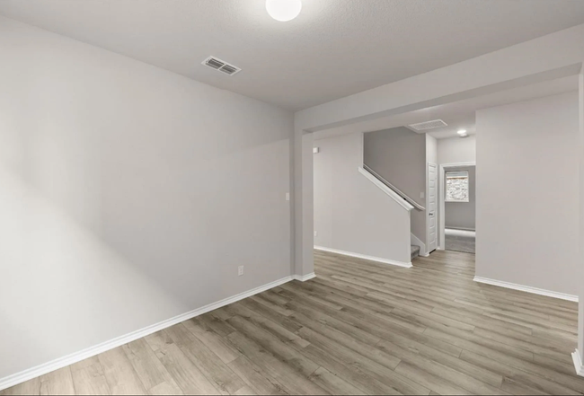 8009 Gangway Dr, Fort Worth, TX