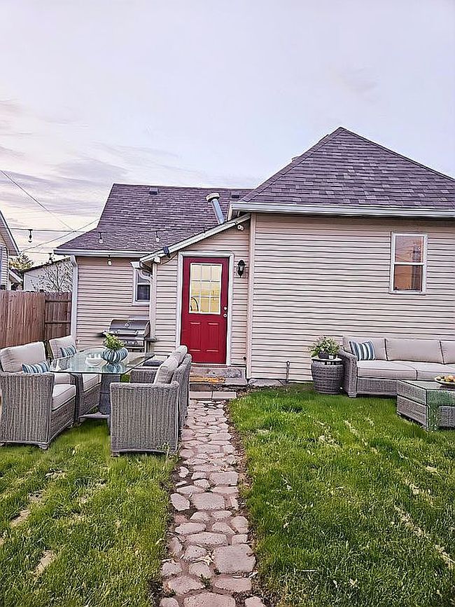 Photo of 179 E Pearl St, Greenwood, IN