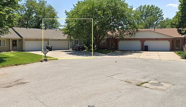 Photo of 11713 Sprague Cir, Omaha, NE