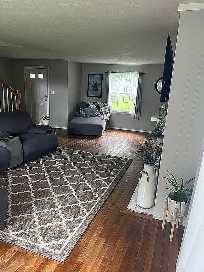 Image of 2144 W Country Club Rd