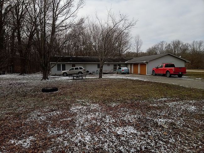 Photo of 8121 N Fox Hollow Rd, Bloomington, IN