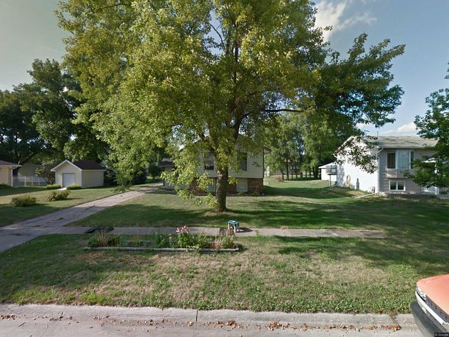 Image of 504 E 3rd St