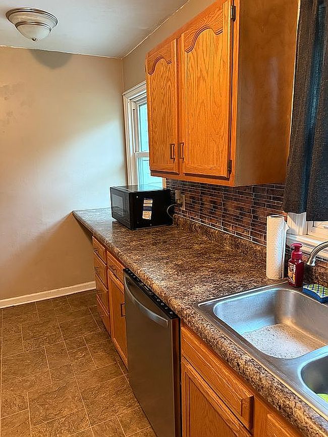 Photo of 301 S 44th St, Lincoln, NE