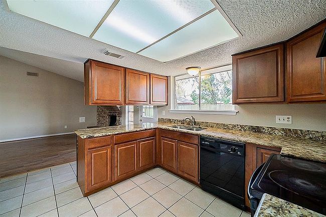 Photo of 23903 Creek Ridge Dr, Spring, TX