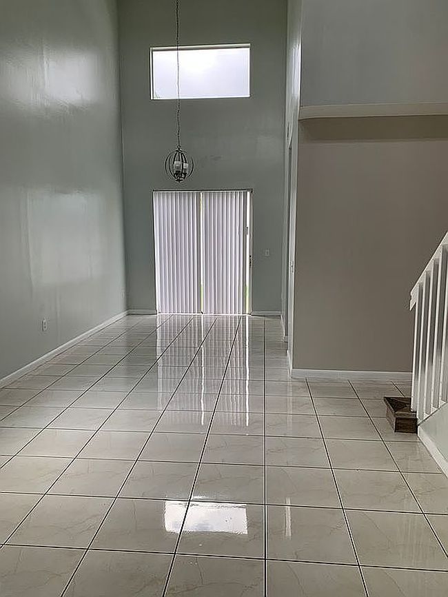 Photo of 16452 Nw 22nd St, Pembroke Pines, FL