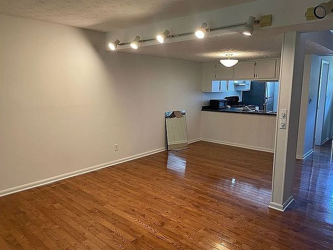 Image of 143 Eaglewood Way