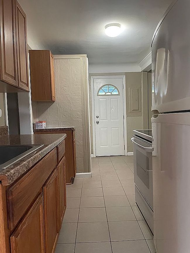 Photo of 23595 Stewart Ave, Warren, MI