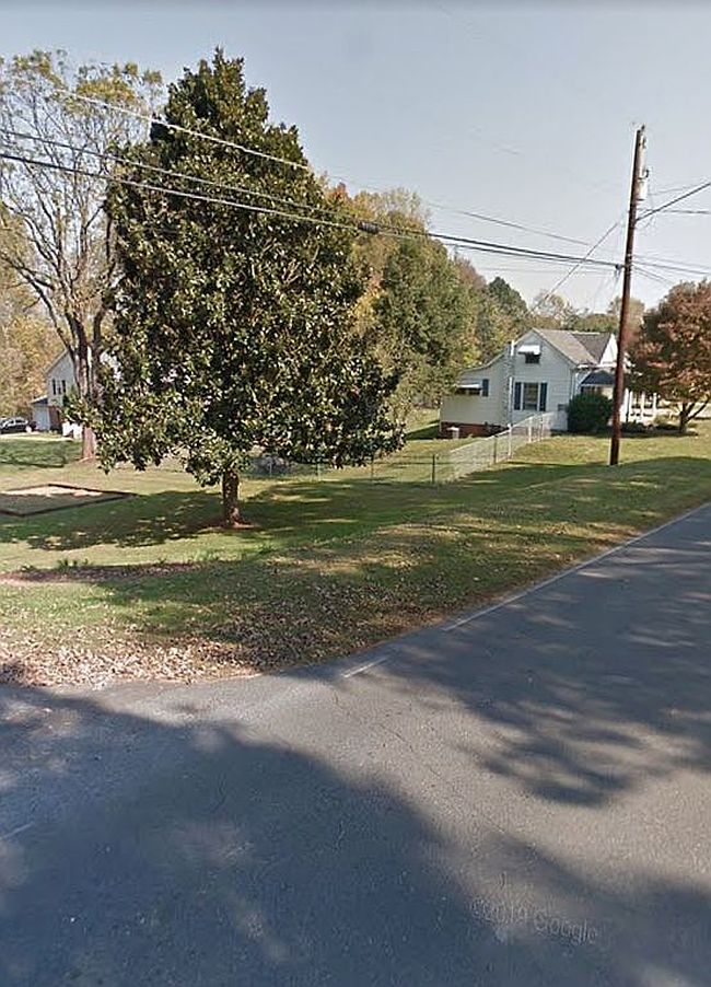 Image of 305 Swaim St