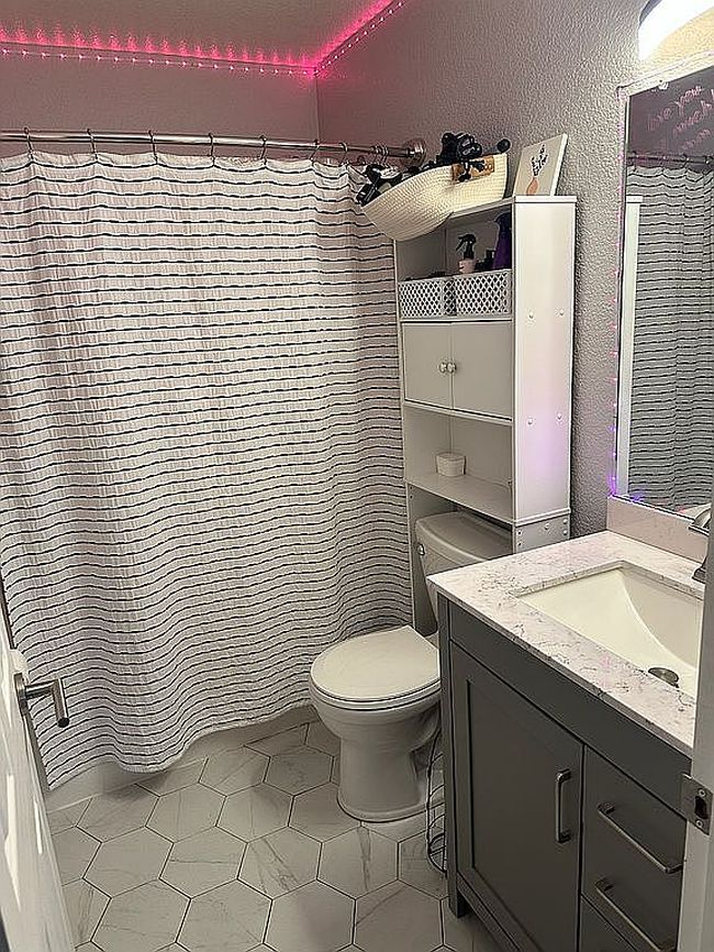 Image of 1033 Boswell Dr