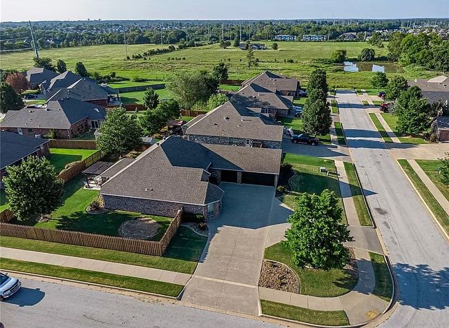 Photo of 2506 Sw Glenn Ridge Rd, Bentonville, AR