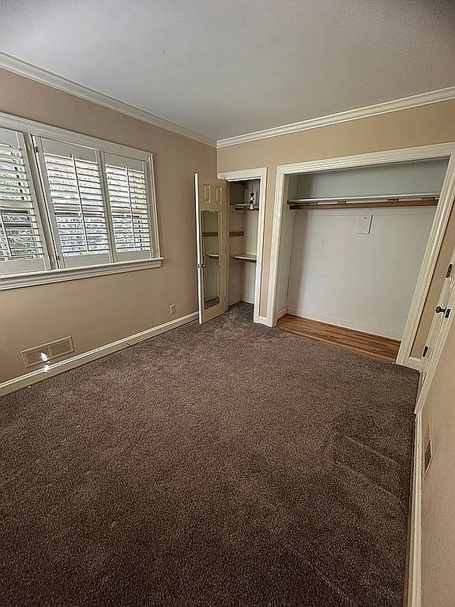 Photo of 2 Seminole Dr, Greenville, SC