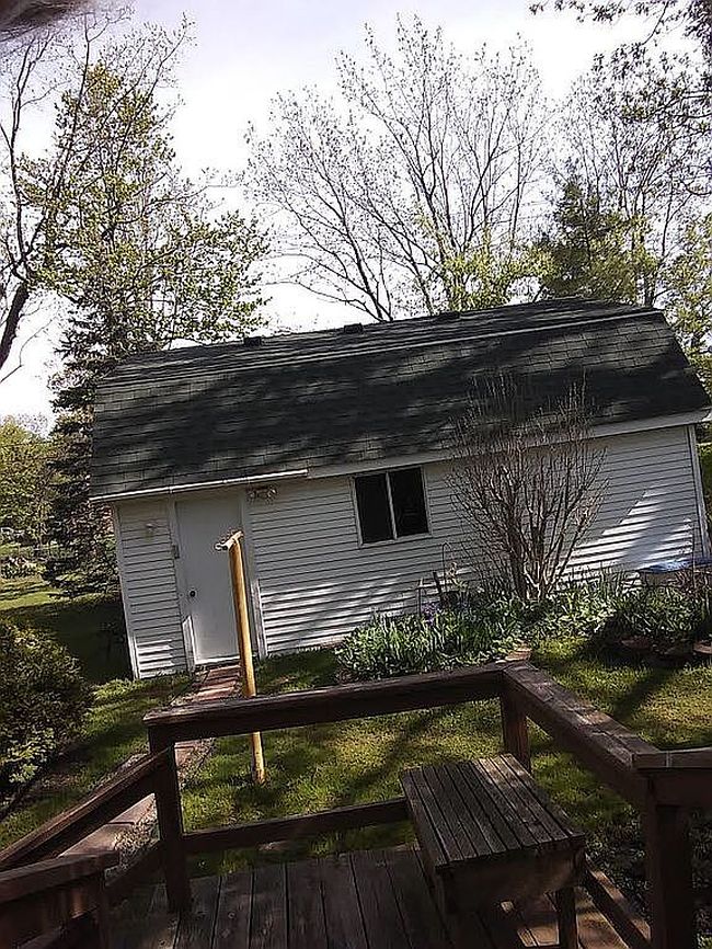 Photo of 8240 Bellevue Rd, Grosse Ile, MI