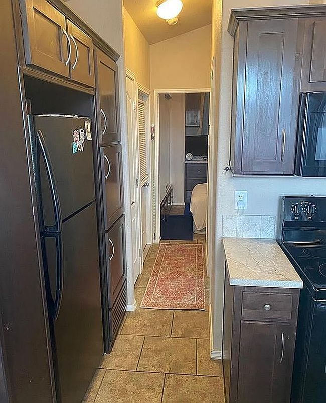 Image of 1500 S Apache Rd #29