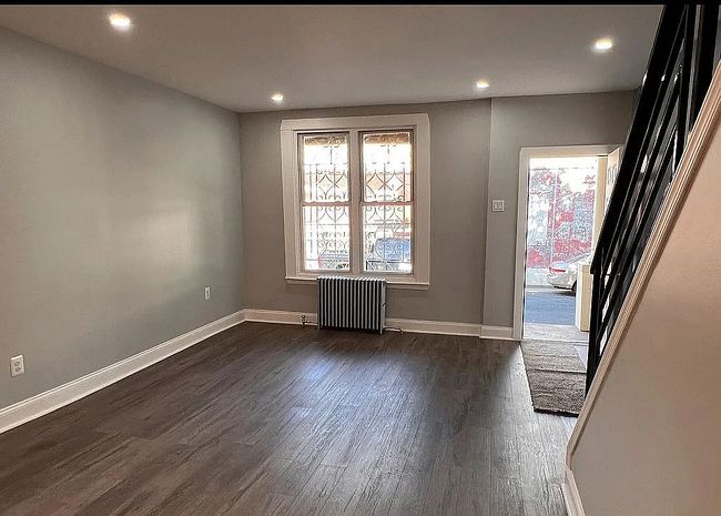 Photo of 250 N Robinson St, Philadelphia, PA
