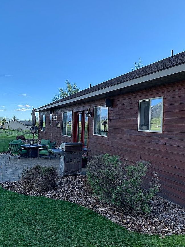 Photo of 162 East St, Star Valley Ranch, WY