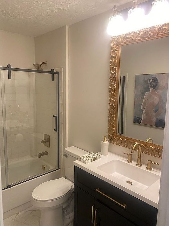 Photo of 421 Creason Ct Unit 207