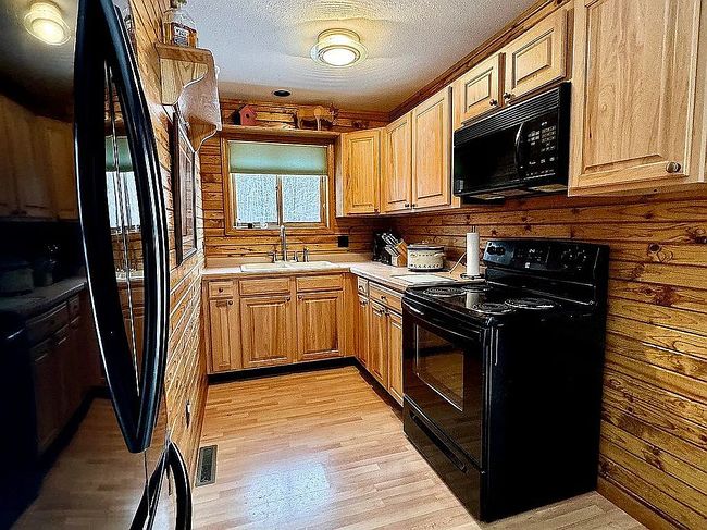 Photo of 4813 Beaver Ln, Rock, MI