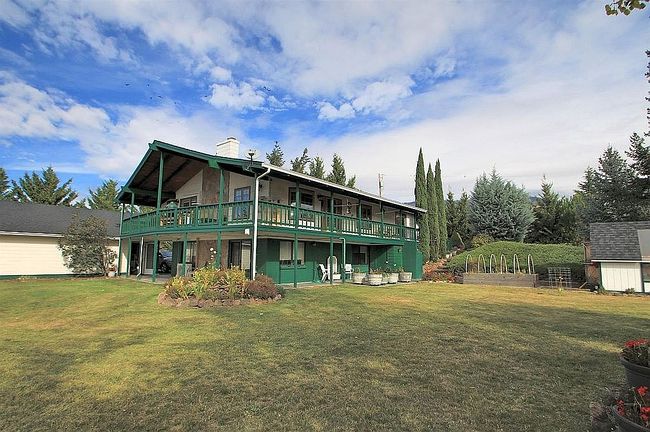 Photo of 320 Gaerky Creek Rd, Ashland, OR