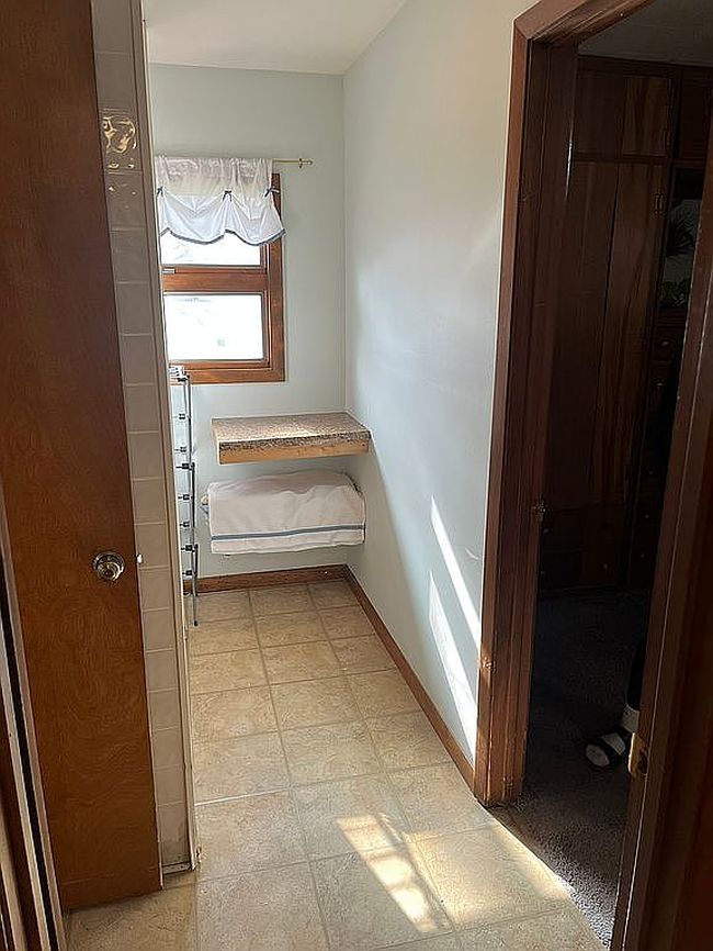 Image of 104 N Main St