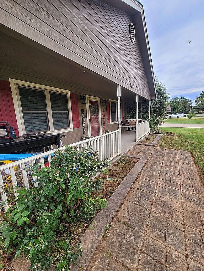 Image of 303 W Bois D Arc Ave