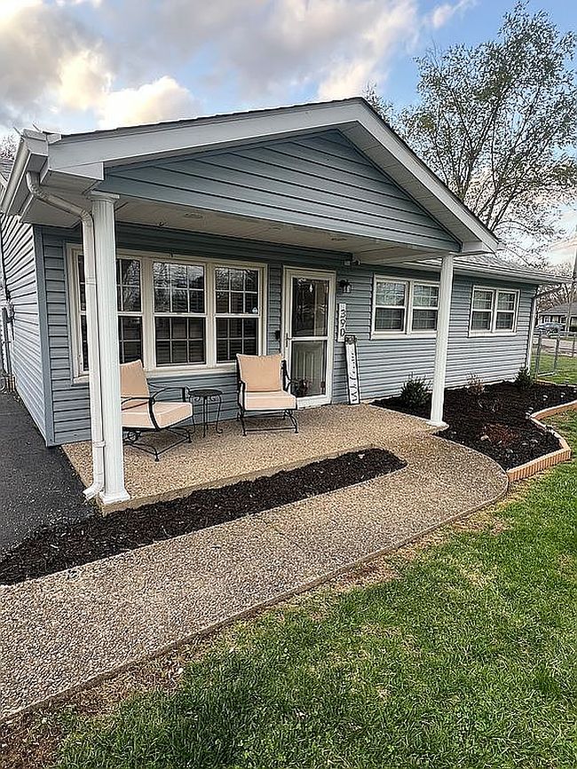 Image of 390 Hillview Blvd