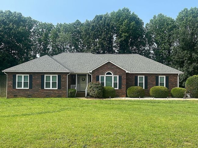 Image of 2695 Hill Top Dr