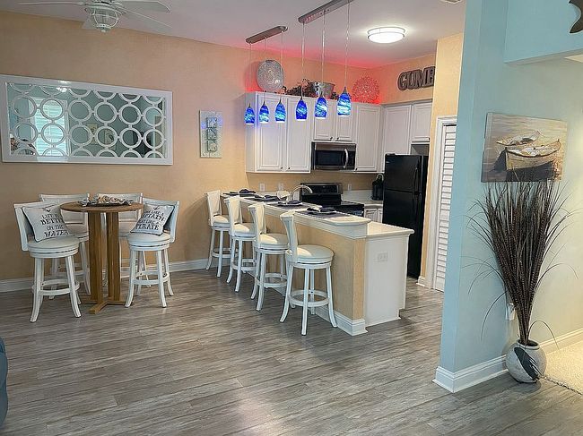 Photo of 699 Dunbar Ave Apt 202, Bay Saint Louis, MS