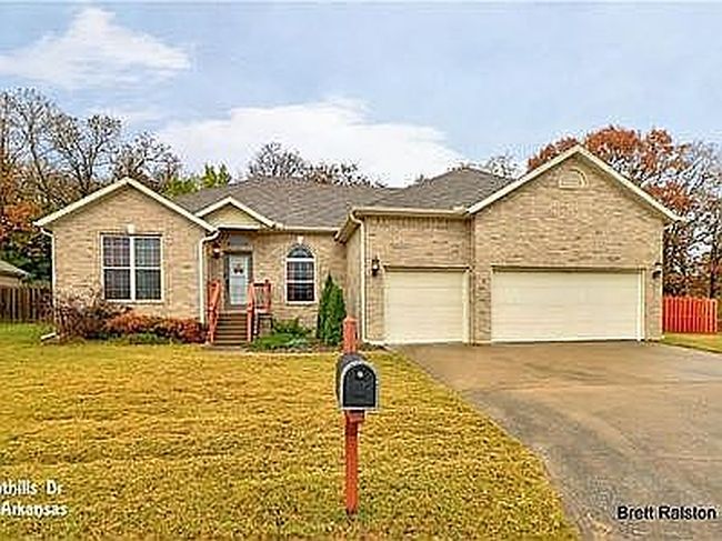 Photo of 656 W Foothills Dr